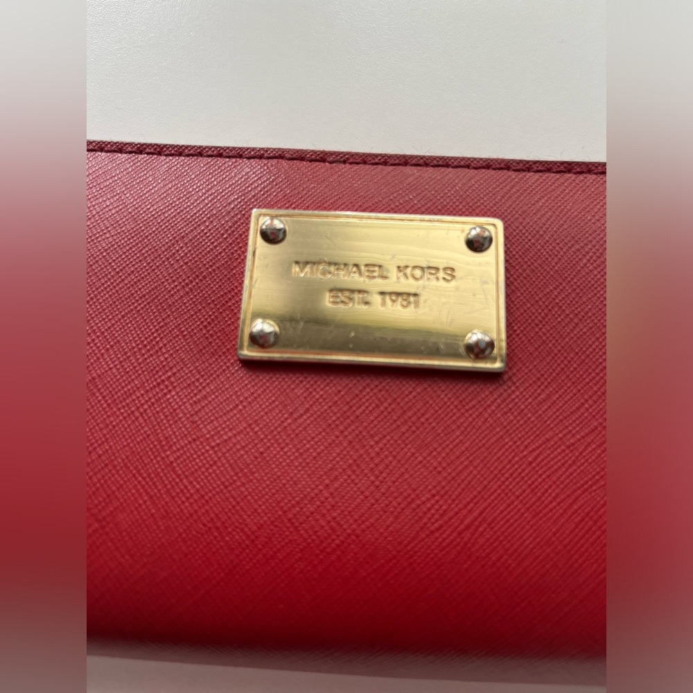 Michael Kors Jet Set Wallet - Picture 3 of 10